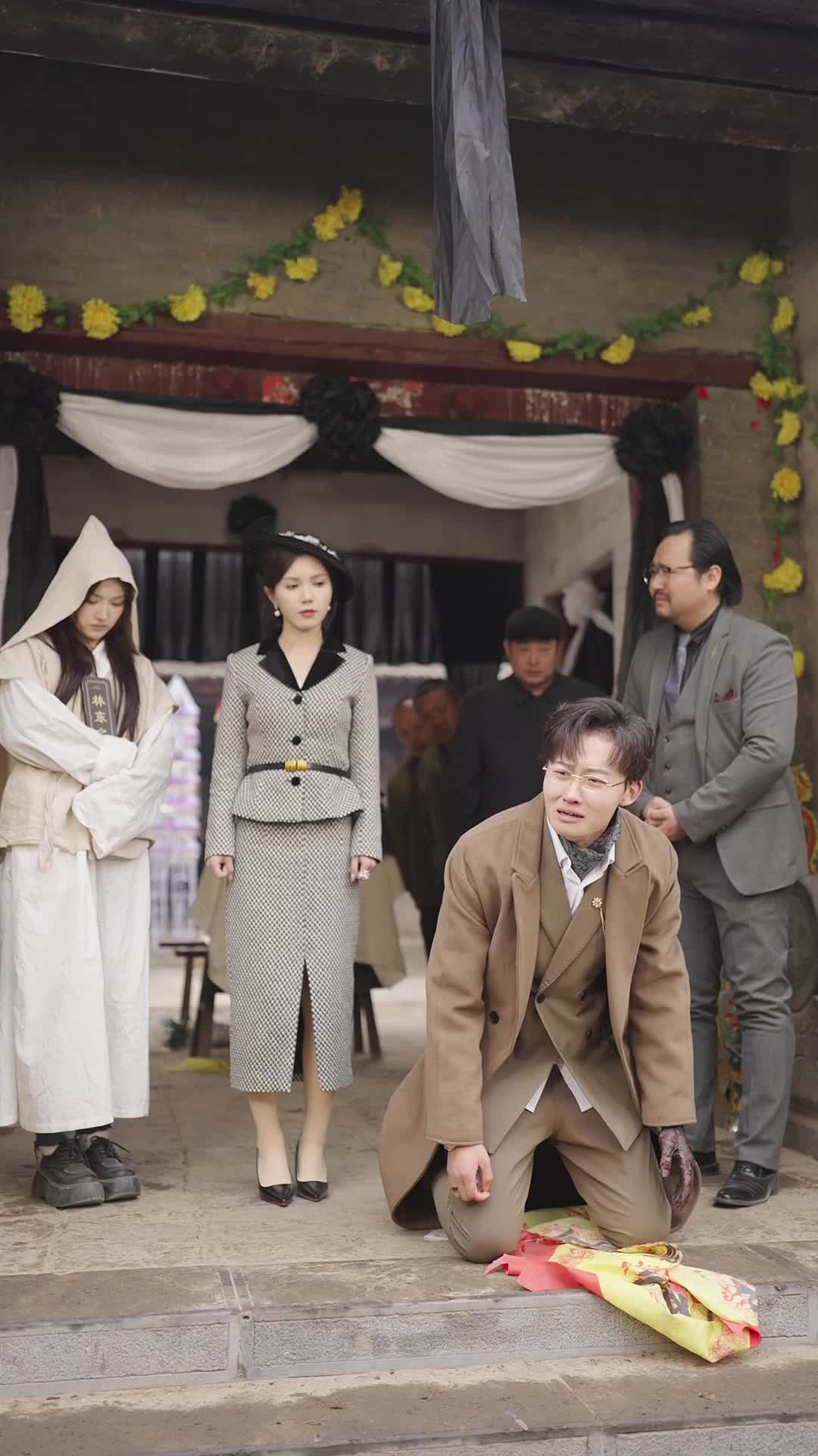 Episode 19 - Chen Siblings Clash at Jeffrey's Funeral